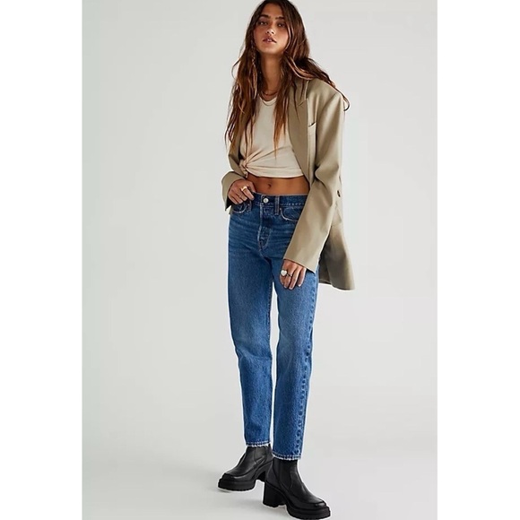 Levi’s x Free People Wedgie Icon Fit Premium Women’s High Rise Jeans Sz 28 - Picture 1 of 12